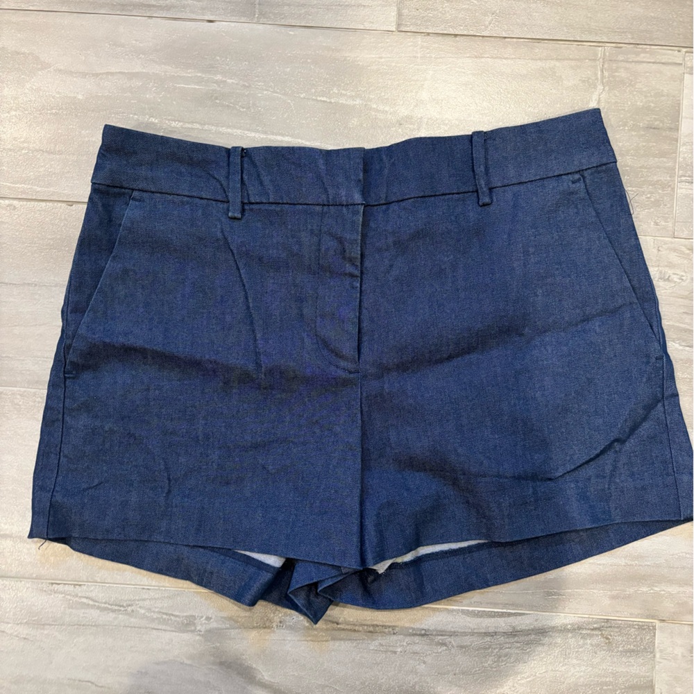 LOFT Petite Riviera Shorts in Refined Denim